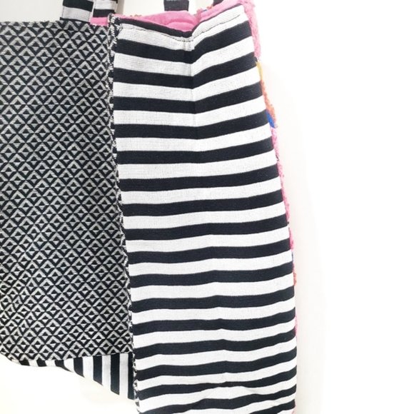 Boho Star Embroidered Graphic Totebag - Picture 4 of 5